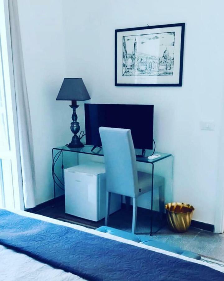 B&B Charme Centre-Ville Artistic & Literary Rooms 팔레르모 외부 사진